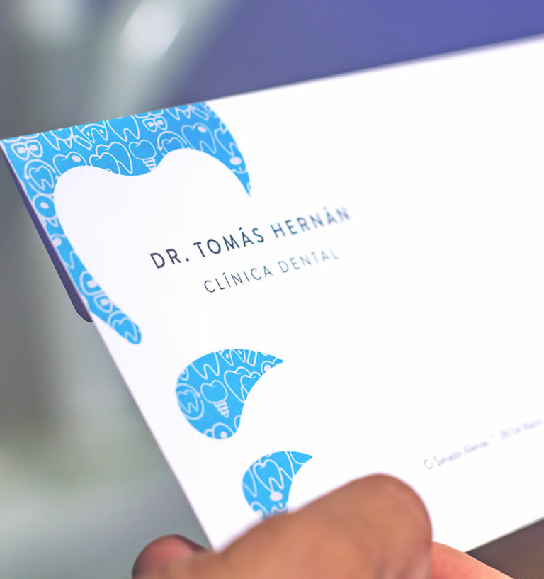 CLÍNICA DENTAL CARABANCHEL