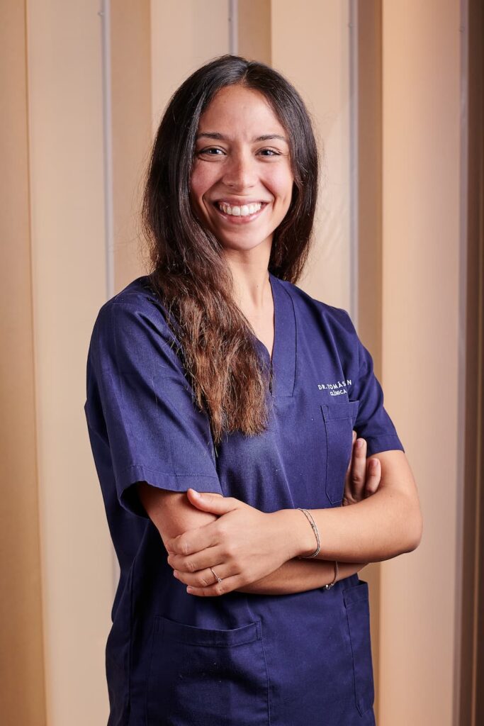 equipo de odontólogos en carabanchel Dra. Mora