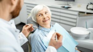 salud-bucodental-en-personas-mayores